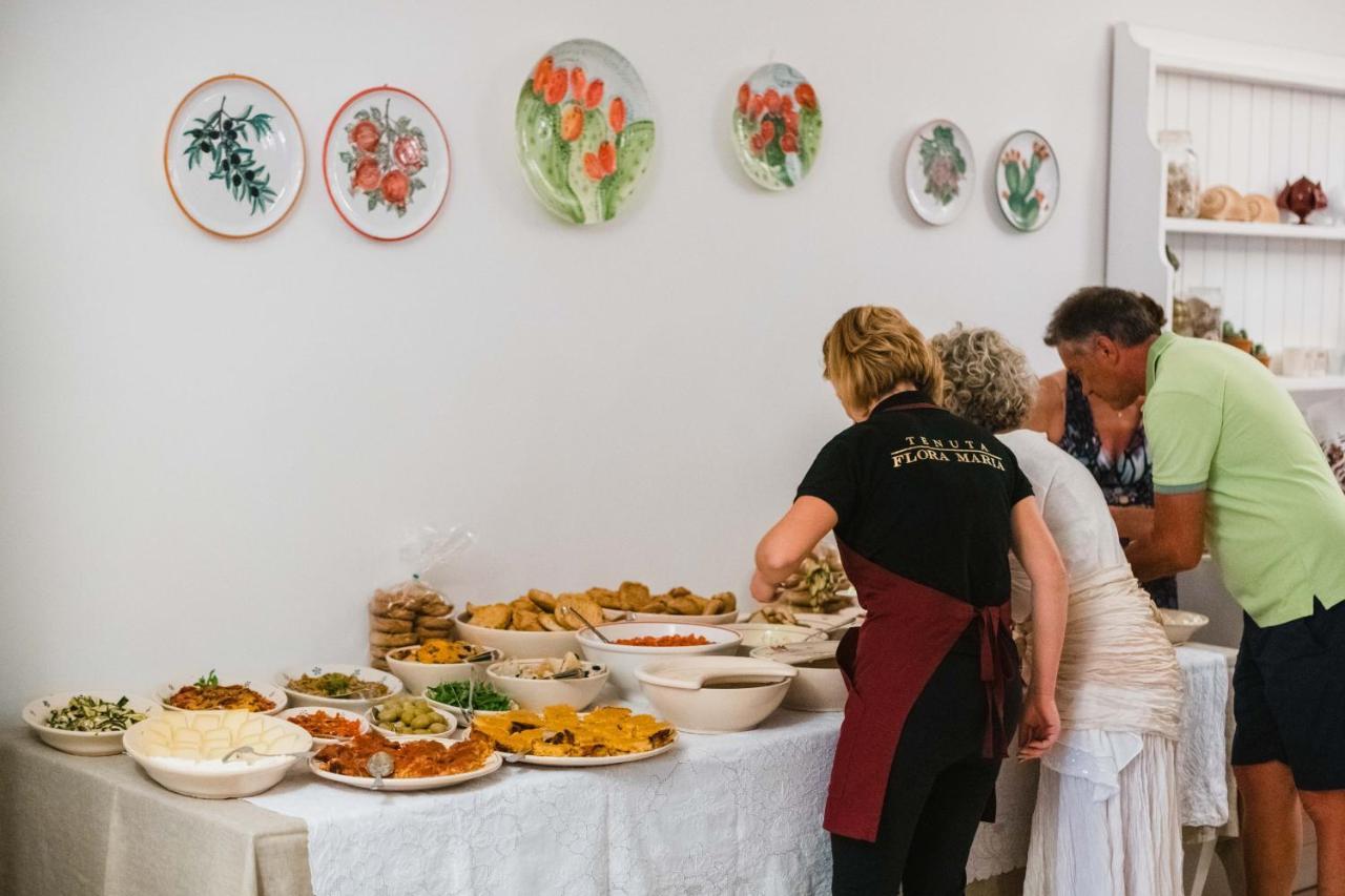 Masseria Tenuta Flora Maria Leverano Luaran gambar